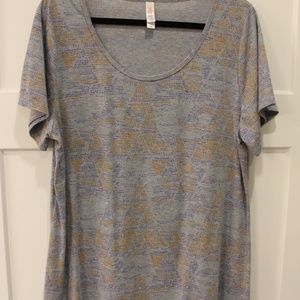 LuLaRoe Classic T shirt